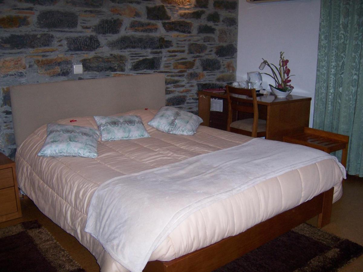 Hotel Santa Apolonia Bragança Eksteriør bilde